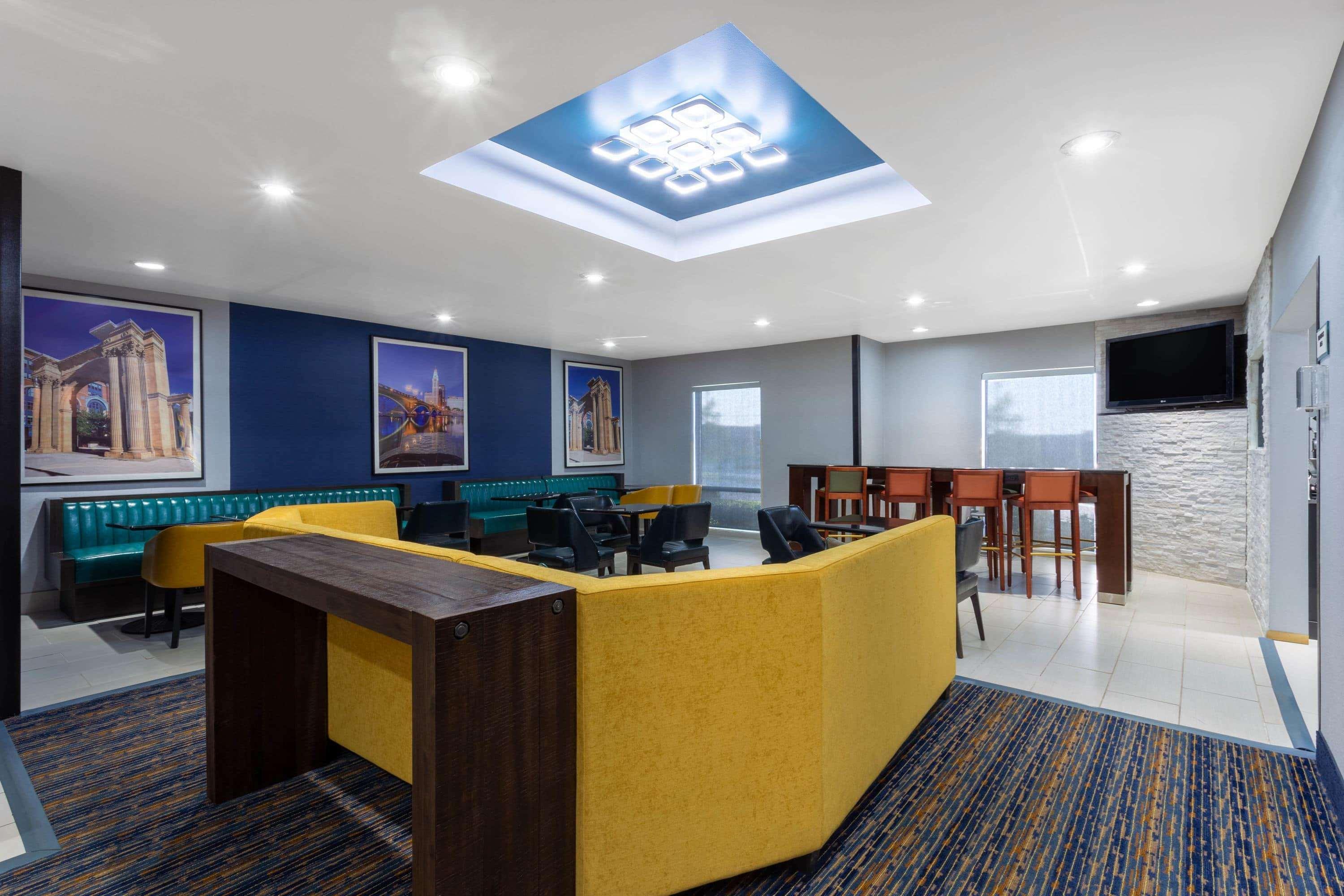 La Quinta By Wyndham Columbus West - Hilliard Hotel Exterior photo
