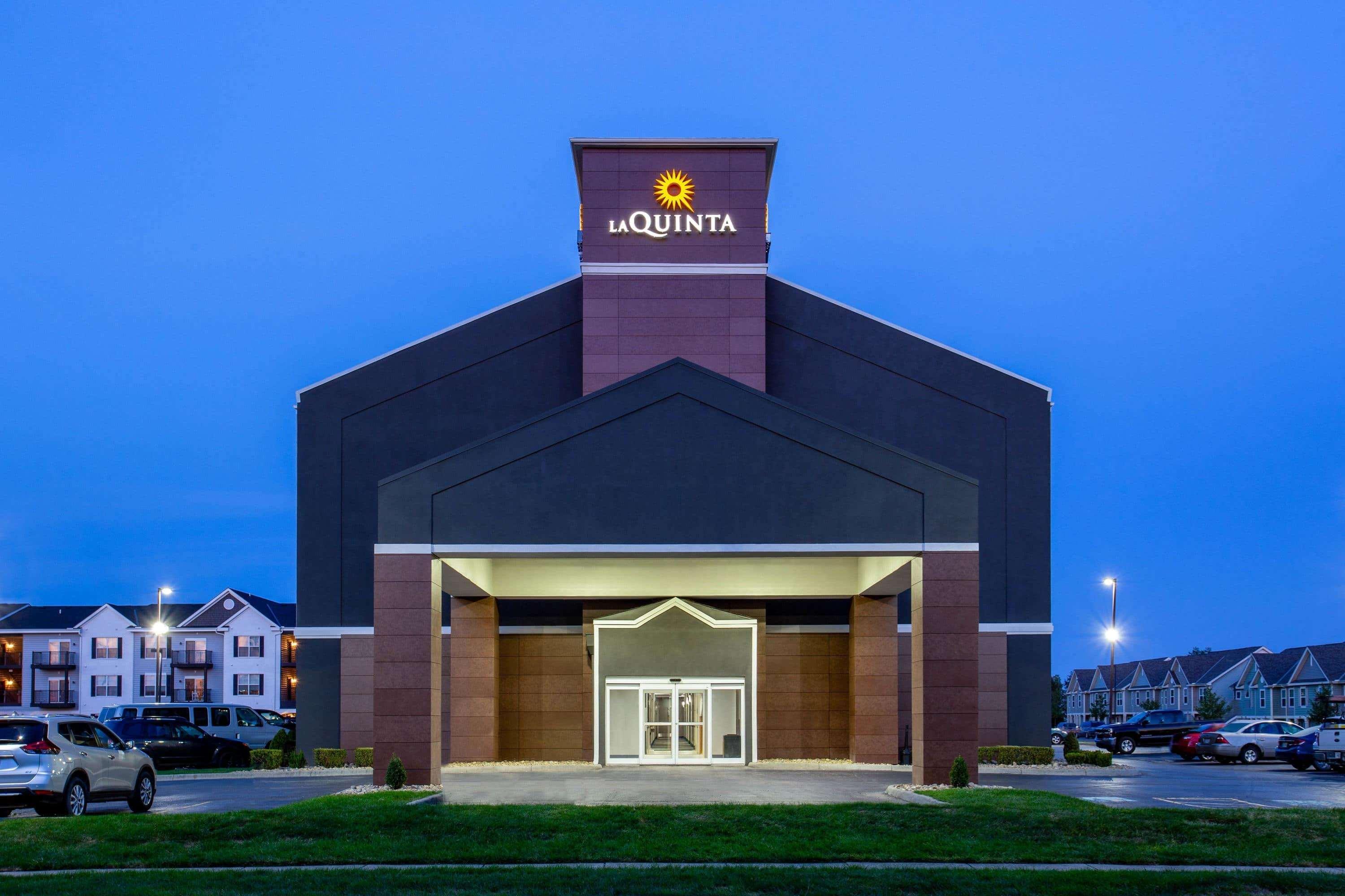 La Quinta By Wyndham Columbus West - Hilliard Hotel Exterior photo
